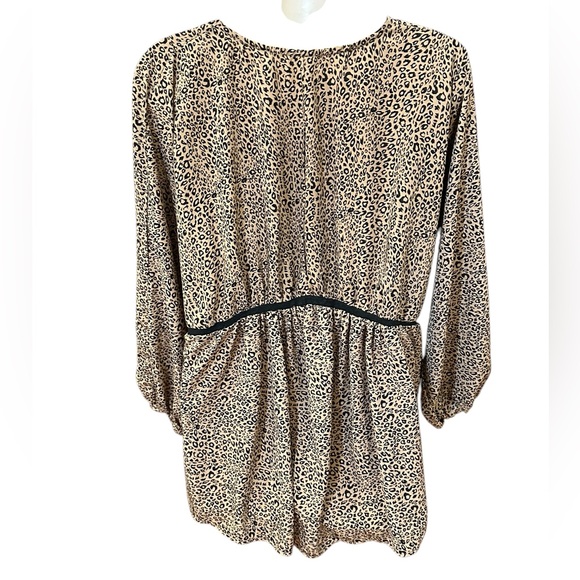 BaeVely Animal Print Top‎ - Picture 7 of 12